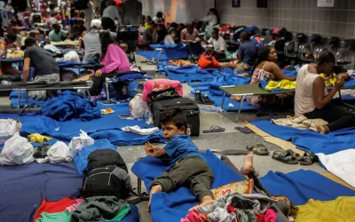 As Border Collapses, Rockefeller Group and Obama Flood U.S. With Migrants